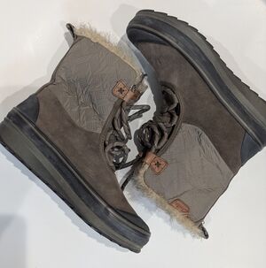 Clarks Outdoor Women's Boots Size 6